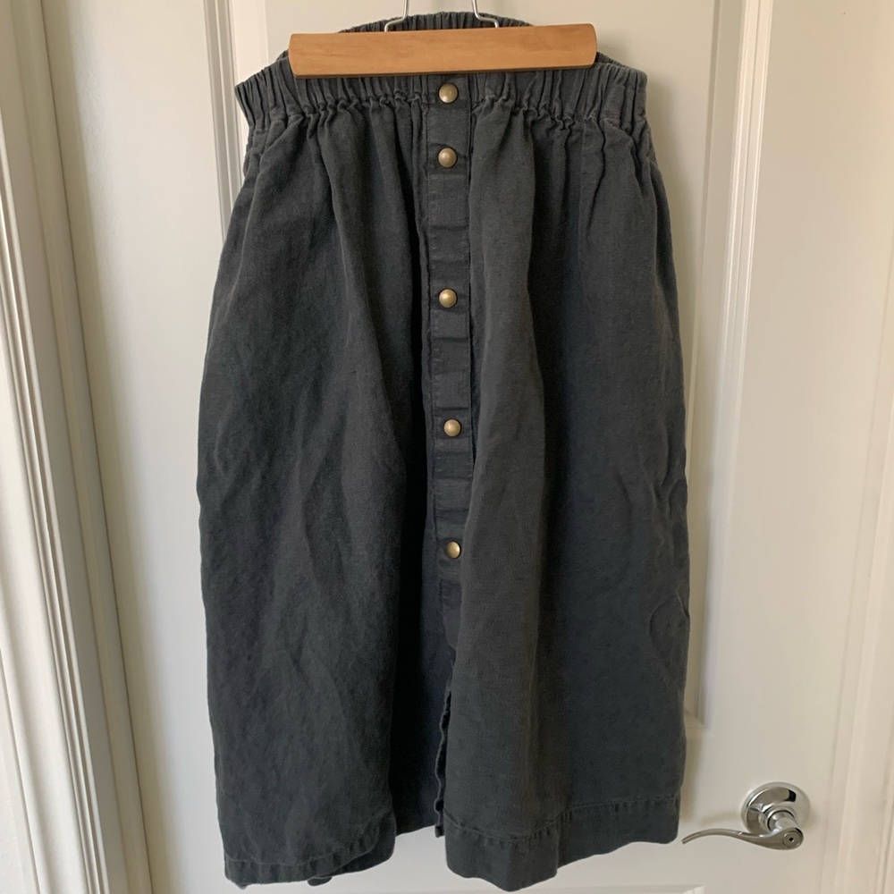 NPL charcoal linen skirt snap front